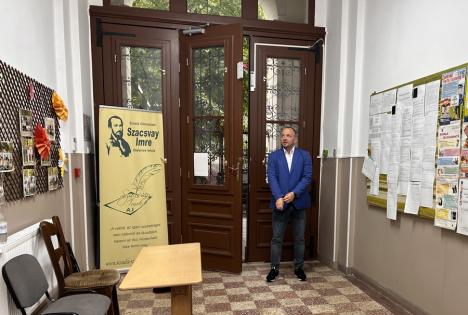 Aurel Mohan, candidat la președinția Consiliului Județean, a votat pentru „o administrație centrată pe cetățean”, dar a încurcat urnele (FOTO/VIDEO)