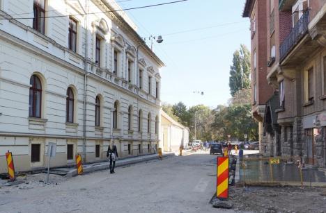 Străzile Aurel Lazăr şi Ady Endre din Oradea rămân închise traficului auto până pe 14 noiembrie