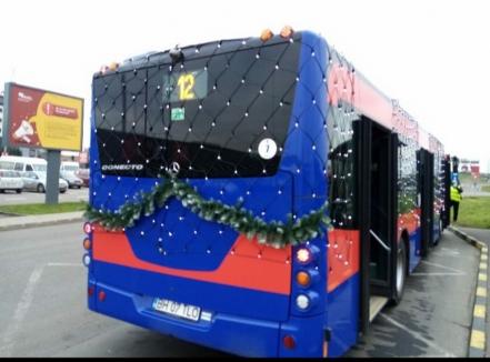 Un tramvai și un autobuz OTL au fost decorate de sărbători (FOTO)