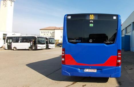 Primul autobuz Mercedes hibrid din lotul de 15 cumpărate de OTL a ajuns la Oradea. Vezi cum arată! (FOTO)