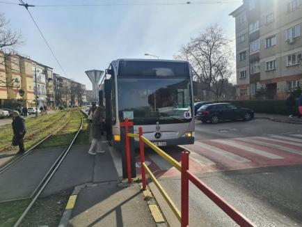 Tramvai deraiat în Oradea. Liniile 4 şi 8, înlocuite joi de autobuze (FOTO)