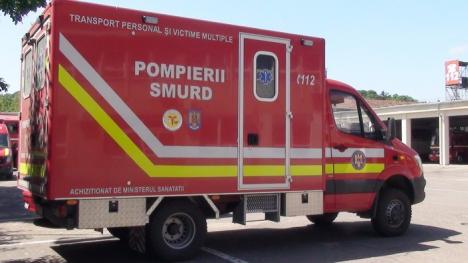 ISU Crişana a primit o autospecială SMURD ce poate transporta patru victime o dată (FOTO)