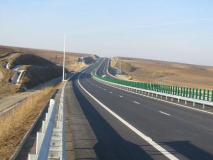 Guvernul plăteşte aproape 40 milioane de lei pentru exproprieri pe o porţiune a viitoarei autostrăzi Braşov-Oradea