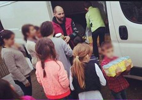 'Astăzi tu dăruieşti':  Rotaract Club Oradea a strâns 2,2 tone de alimente pentru nevoiaşi (FOTO)