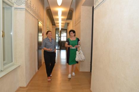 De ziua lor, jurnaliştii de la Digi24 Oradea au deschis porţile Palatului Vuturul Negru (FOTO)