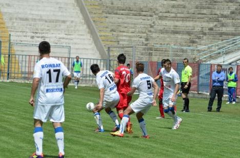 Surpriză: FC Bihor a învins lidera Gloria Bistriţa cu 2-0 (FOTO)