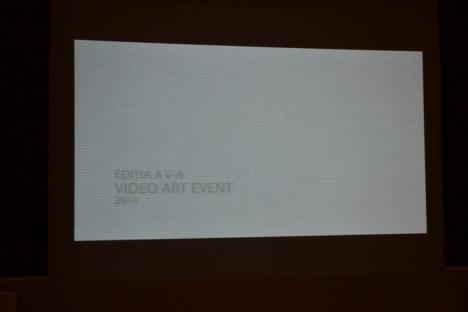 Muzeul Ţării Crişurilor îşi machează teritoriul: Fosta Garnizoană găzduieşte festivalul Video Art Event (FOTO)