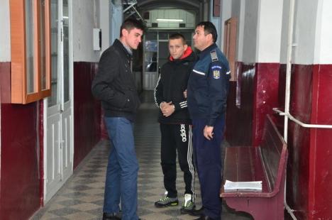 O nouă escrocherie a făcut zeci de victime în Oradea: "Nepotul" aborda vârstnici ca să ceară bani în numele unor rude grav bolnave (FOTO)