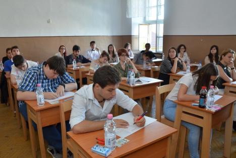 Peste 1.100 de elevi bihoreni, la primul examen scris al Bacului de toamnă