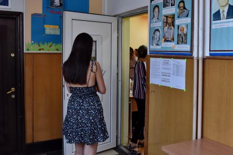 Primul examen de Bacalaureat, în Bihor: Absenți puțini, niciun candidat eliminat (FOTO)