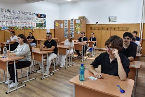Primul examen de Bacalaureat, în Bihor: Absenți puțini, niciun candidat eliminat (FOTO)