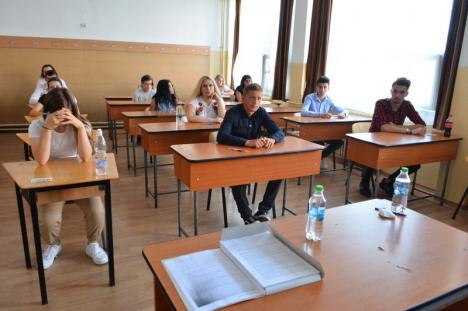 Primul examen scris de la Bacalaureat, fără incidente în Bihor: Niciun elev eliminat şi mai puţini absenţi decât în alţi ani (FOTO)