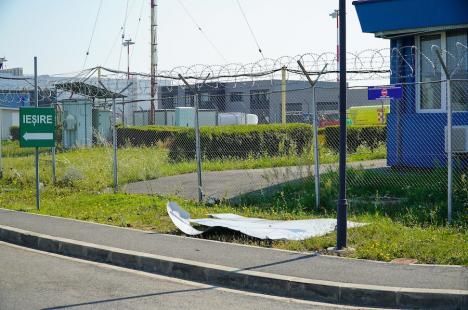 FOTO - Pagubele provocate de furtună la Aeroportul Oradea, în evaluare. Directorul Horga: Lucrările sunt în garanție 5 ani