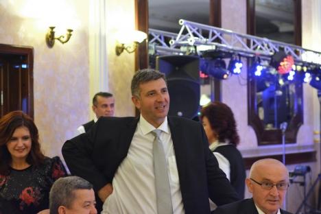 Mihai Neşu, la Balul caritabil organizat de notarii din Oradea pentru centrul său de recuperare: 'Fundaţia este bucuria cea mai mare din viaţa mea' (FOTO)