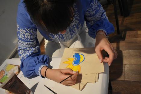 Ziua Independenţei Ucrainei, sărbătorită la Oradea cu prăjituri tradiţionale, jocuri şi pictură (FOTO)