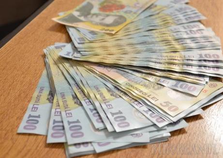 Guvernul a majorat salariul de bază minim brut garantat în plată, la 1.450 lei lunar