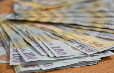 Au venit banii! Peste 5.000 de profesori bihoreni au primit deja cei 150 de euro "de buzunar"