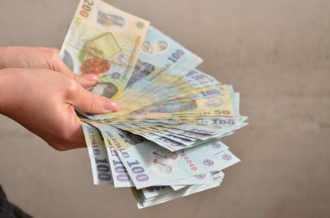 Un manager dă cărţile pe faţă: Cu 20 de salarii din Bucureşti se plătesc 100 de angajaţi din Oradea