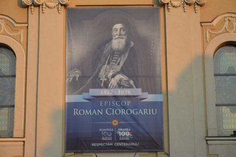 De ziua Oradiei: Portretul unui primar român şi cel al unui primar maghiar, pe faţada Primăriei (FOTO)
