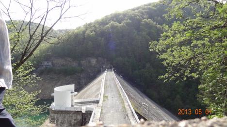 A fost cândva Leșu... Povestea primului baraj ridicat din piatră, azi abandonat, spusă de unul dintre inginerii care l-au construit (FOTO)