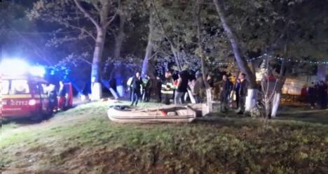 Barcă cu 12 persoane răsturnată în Mureș: un copil de 3 ani a murit, iar încă doi minori și doi adulți au fost dați dispăruți (FOTO/VIDEO)