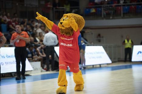 CSM CSU Oradea a învins CSM Constanţa cu 93-75 şi rămâne liderul Ligii Naţionale de baschet masculin (FOTO)