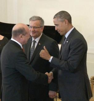 Barack Obama către Traian Băsescu: "Ce faci, prietene?"