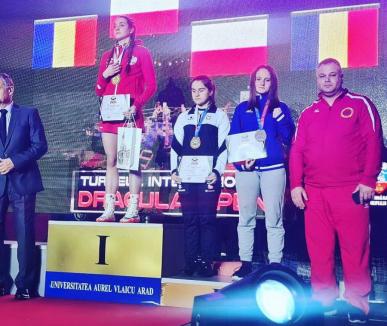 Două medalii pentru pugiliştii de la Basti Box Salonta la turneul Dracula Open de la Arad