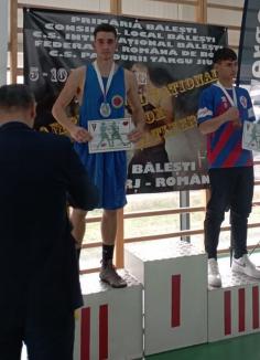Un pugilist al clubului Basti Box Salonta a devenit vicecampion naţional la box tineret (FOTO)