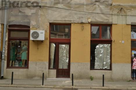 Bate vântu’ la Orade’! Proprietarii spaţiilor goale din centru preferă supraimpozitarea lui Bolojan decât să scadă chiriile (FOTO)