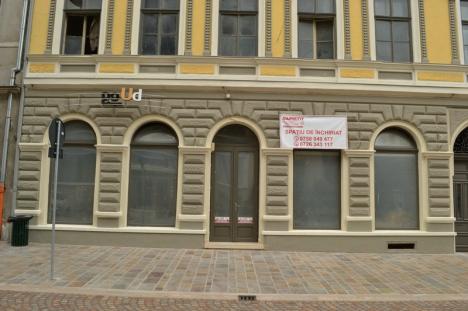 Bate vântu’ la Orade’! Proprietarii spaţiilor goale din centru preferă supraimpozitarea lui Bolojan decât să scadă chiriile (FOTO)