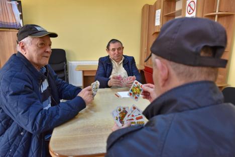 Casele bunicilor: Bătrânii Oradiei și-ar dori ca centrele sociale din cartiere să fie deschise și în weekend (FOTO)