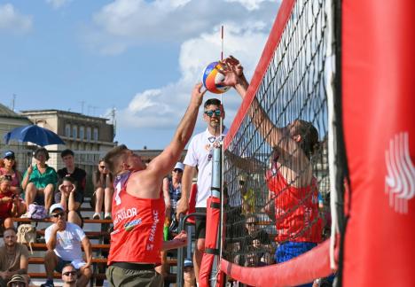 Oradea Beach Volleyball Tournament a ajuns la final. Vaida Beata - Nagy Eszter și Chafic Saliba - Joe El Azzi, perechile câștigătoare (FOTO)