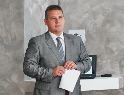 Şeful AJOFM Bihor le cere patronilor bihoreni să dea salarii mai mari