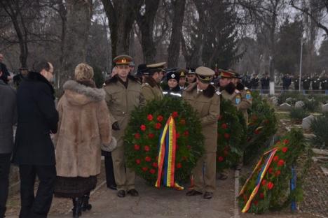 Memoria eroilor Revoluţiei Române, cinstită cu onoruri militare (FOTO)