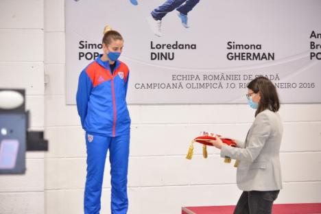 Orădeanca Bianca Benea a cucerit bronzul la Naționalele de scrimă. S-a duelat cu Ana Maria Brânză (FOTO)