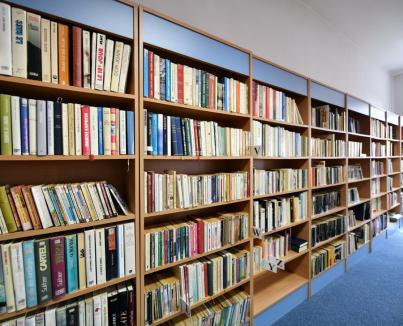 Premieră: Peste 6.000 de cărți noi au fost cumpărate pentru bibliotecile publice din Bihor