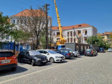 Biblioteca non-stop: Biblioteca Județeană din Oradea va avea servicii non-stop de împrumutare a cărților (FOTO)