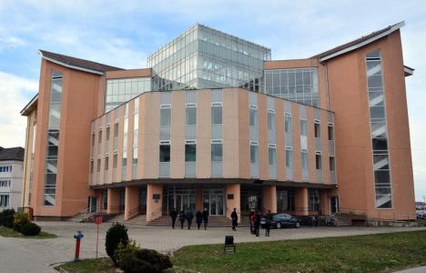 Şcoala Doctorală a Universităţii: Tezele de doctorat lipsă vor fi recuperate de la Biblioteca Naţională