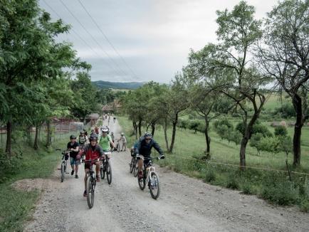 Provocare: Bihorenii sunt chemaţi la o tură de cicloturism pe un traseu de 40 de kilometri în Pădurea Craiului