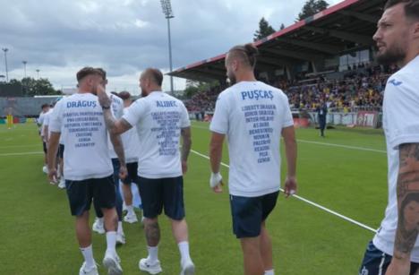 Adrian Șut și George Pușcaș, cu numele mai multor echipe din Bihor pe tricouri, la primul antrenament al „naționalei” în Germania (FOTO/VIDEO)