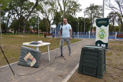 Cu ecologia la poartă: Locuitorii unui cartier din Oradea primesc gratuit compostoare, ca să genereze mai puține gunoaie (FOTO)