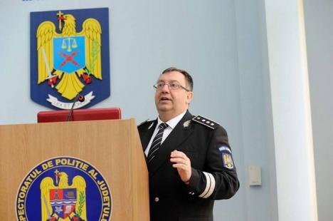 Bilanţ la Poliţia Bihor: Anul 2016 s-a terminat cu mai puţine furturi, înşelăciuni şi tâlhării (FOTO)