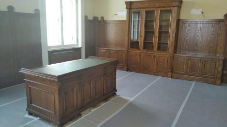 Reabilitare cu stil: Cum era să rămână Primăria Oradea fără unul dintre cele mai valoroase birouri (FOTO)