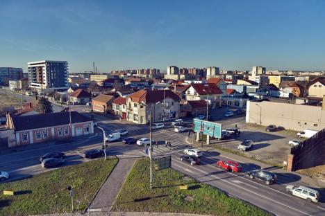 Blocați la semafor! Semafoarele încurcă traficul în Oradea, cât mai trebuie să aștepte orașul un sistem „deștept”? (FOTO)
