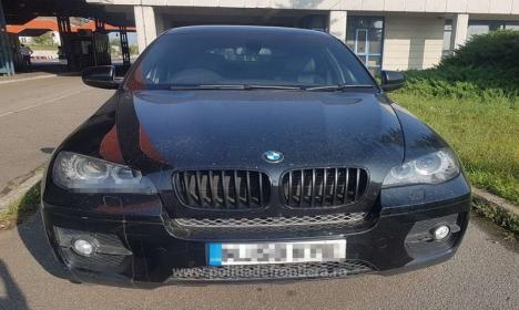 Capturi la frontiera Borş: Un BMW X6 furat din Marea Britanie şi un neamţ căutat pentru mai multe infracţiuni (FOTO)