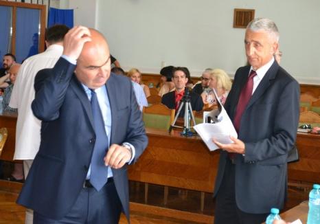 Marinău cel rău: Un avocat liberal n-a vrut să-l lase pe prefectul Claudiu Pop să prezideze constituirea Consiliului Local