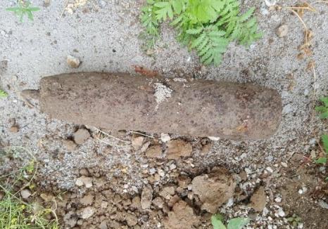 Şantier exploziv: Constructorii au găsit o bombă în curtea unei foste grădiniţe din Tinca