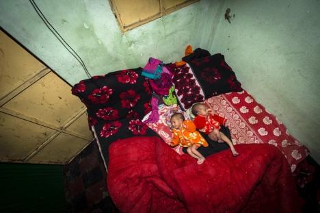 Sex pe bani: Cum arată un bordel din Bangladesh, una dintre puţinele ţări musulmane în care prostituţia e legală (FOTO)