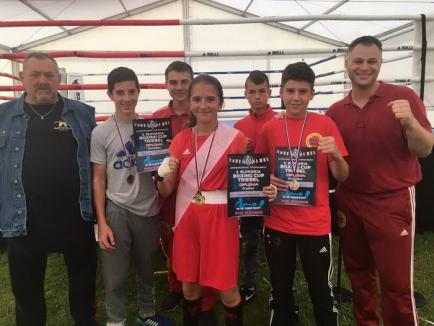 Cinci medalii pentru pugiliştii de la Basti Box Salonta la turneu internaţional 'Slovakia Boxing Cup 2017 Triebel'